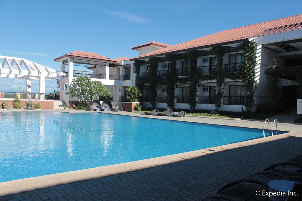 Ilocos Norte Hotel & Convention Center Лаоаг Экстерьер фото