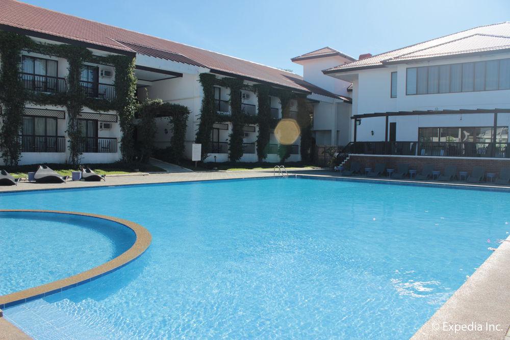 Ilocos Norte Hotel & Convention Center Лаоаг Экстерьер фото
