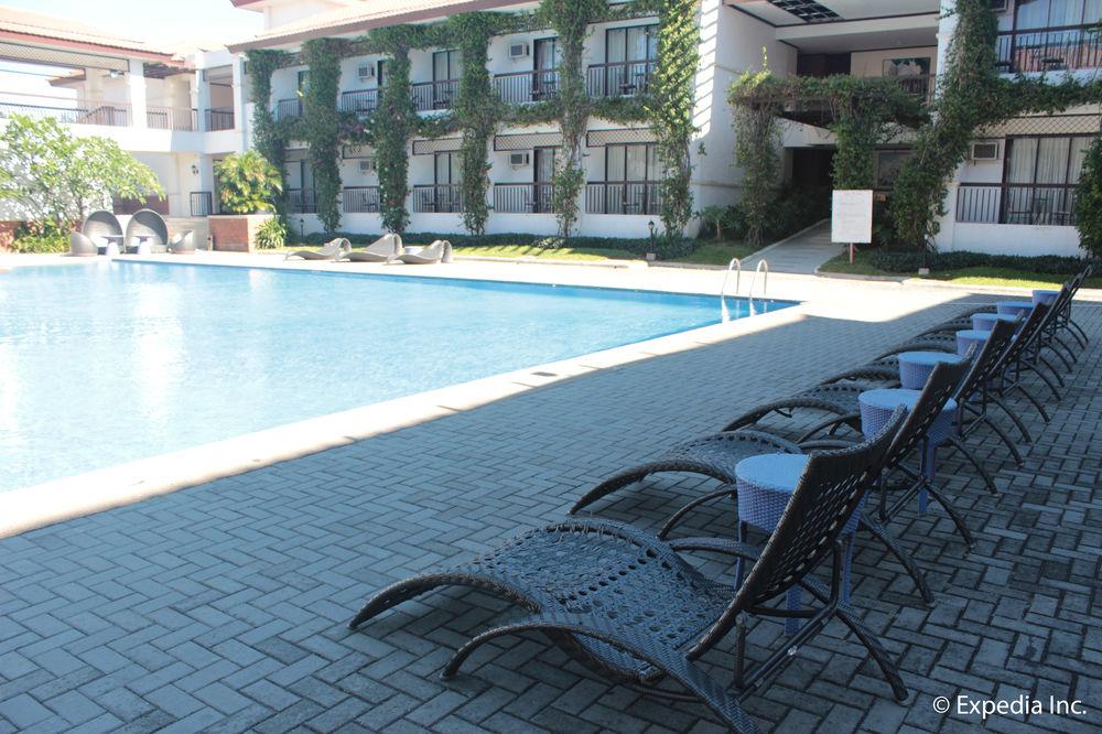 Ilocos Norte Hotel & Convention Center Лаоаг Экстерьер фото